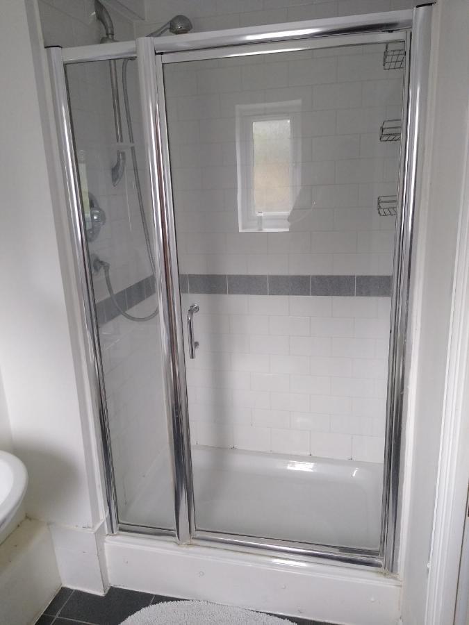 Stylish Private Double Room W/Ensuite Лондон Экстерьер фото